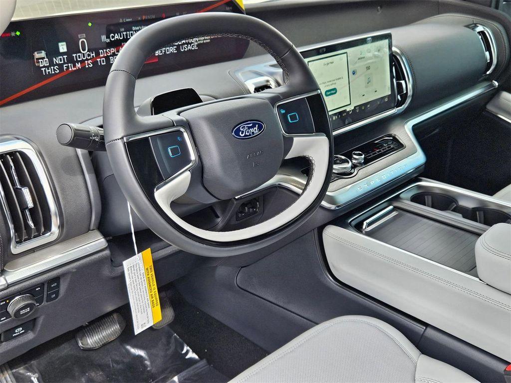 new 2025 Ford Expedition car, priced at $76,250