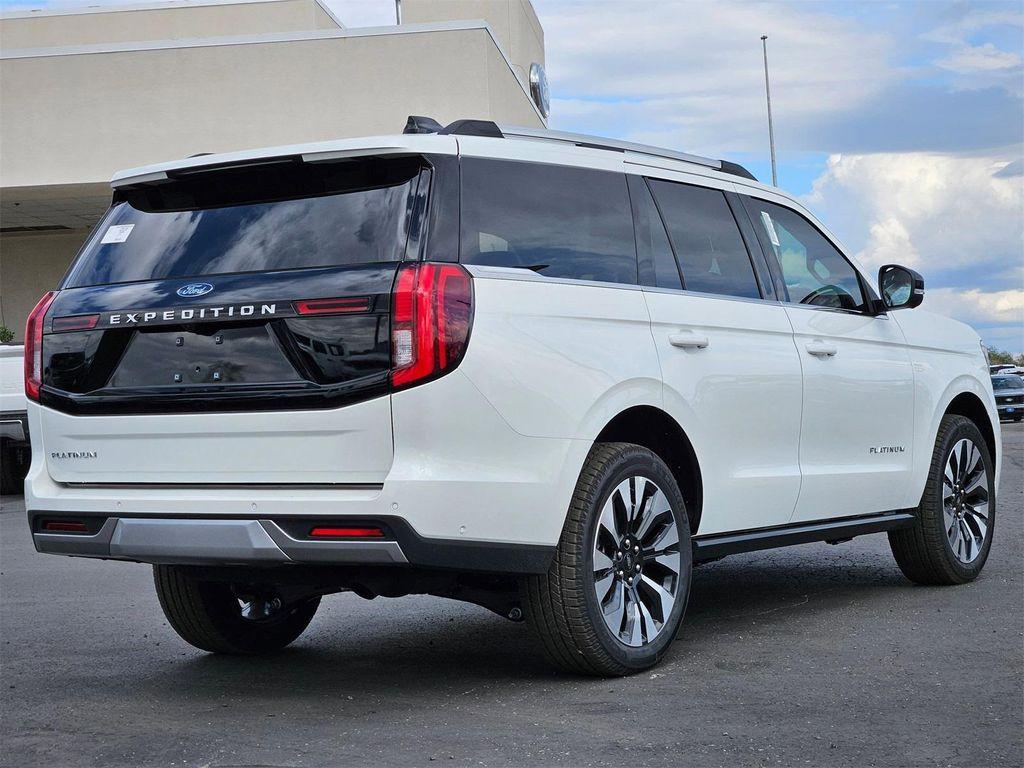 new 2025 Ford Expedition car, priced at $76,250
