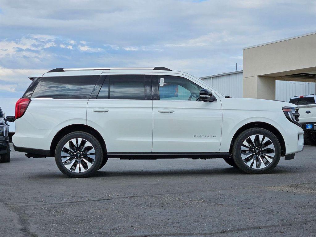new 2025 Ford Expedition car, priced at $76,250