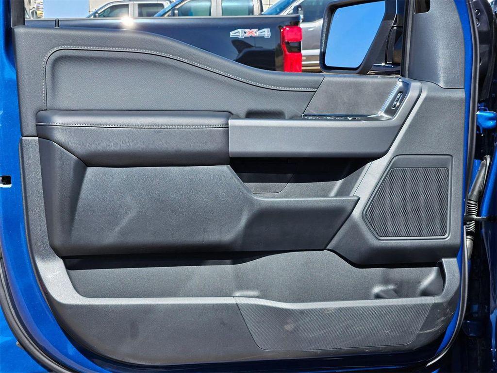 new 2025 Ford F-150 car, priced at $54,560