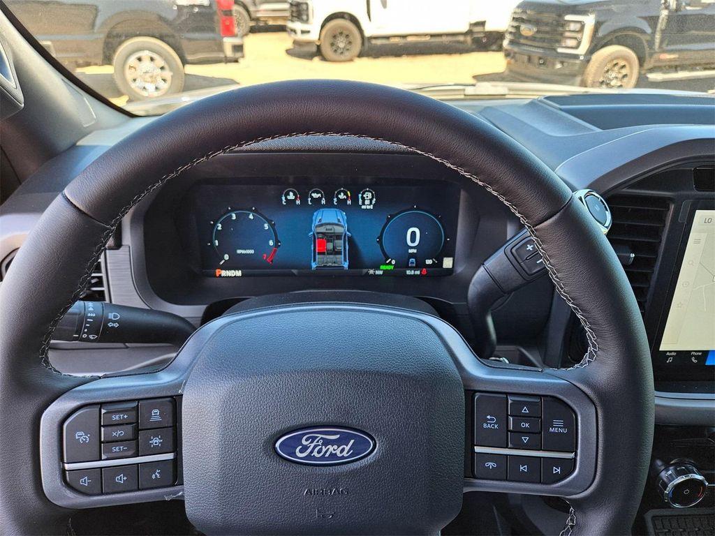 new 2025 Ford F-150 car, priced at $54,560