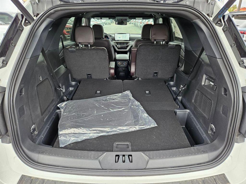 new 2025 Ford Explorer car, priced at $56,240