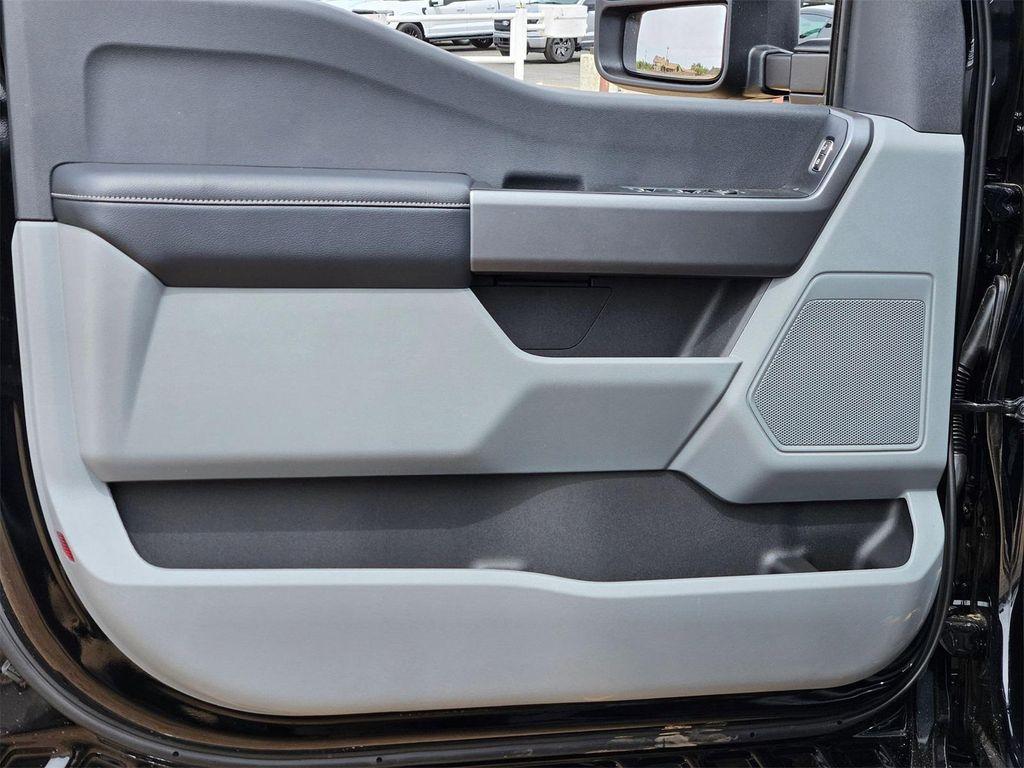 new 2025 Ford F-250 car, priced at $66,225