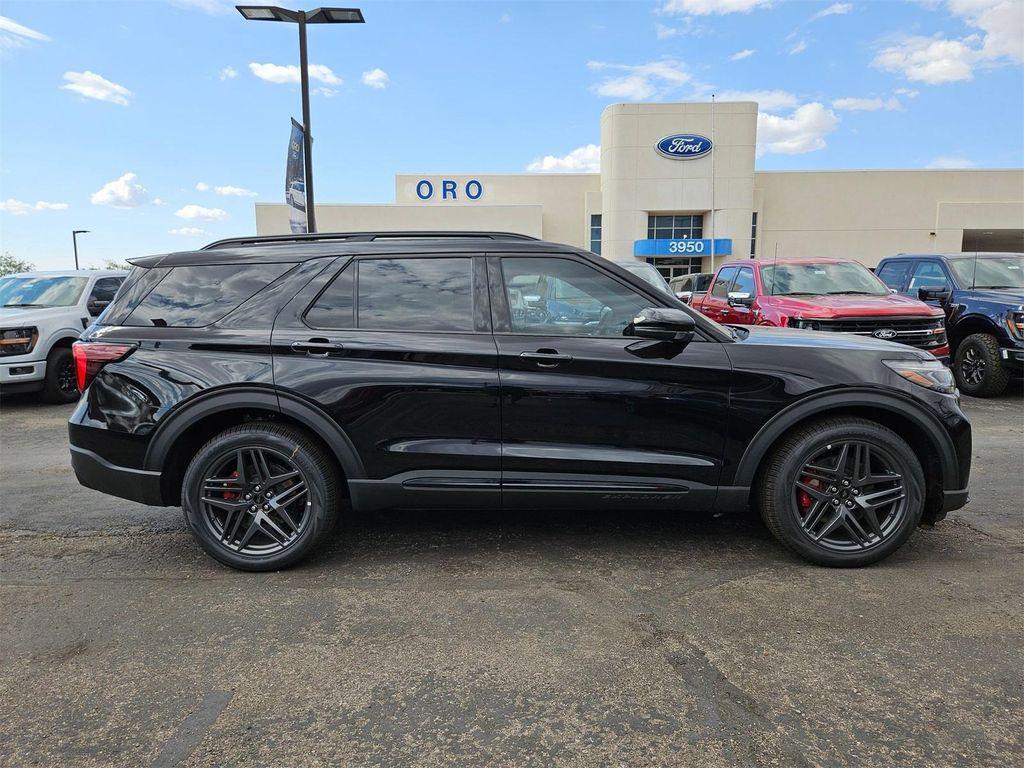 new 2025 Ford Explorer car, priced at $55,960