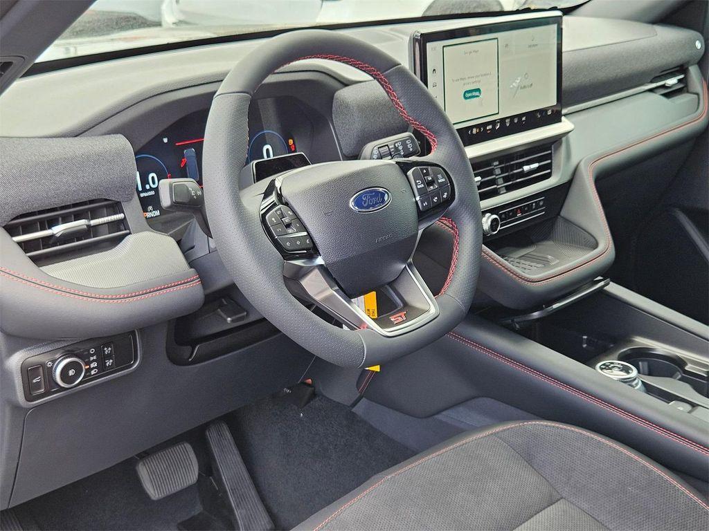 new 2025 Ford Explorer car, priced at $55,960