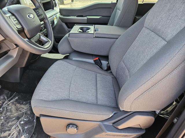 new 2025 Ford F-250 car, priced at $66,075