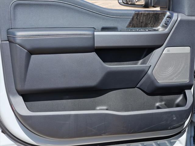 new 2025 Ford F-250 car, priced at $77,550
