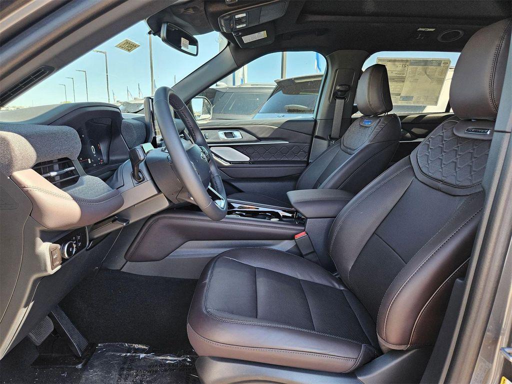 new 2025 Ford Explorer car, priced at $54,945