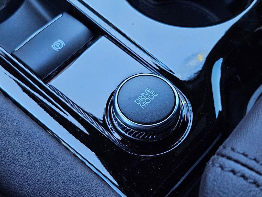 new 2025 Ford Explorer car, priced at $54,945