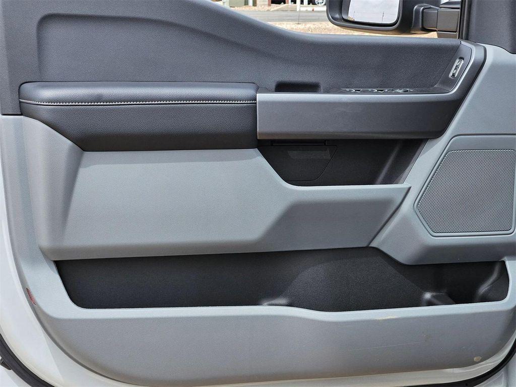 new 2025 Ford F-250 car, priced at $66,225