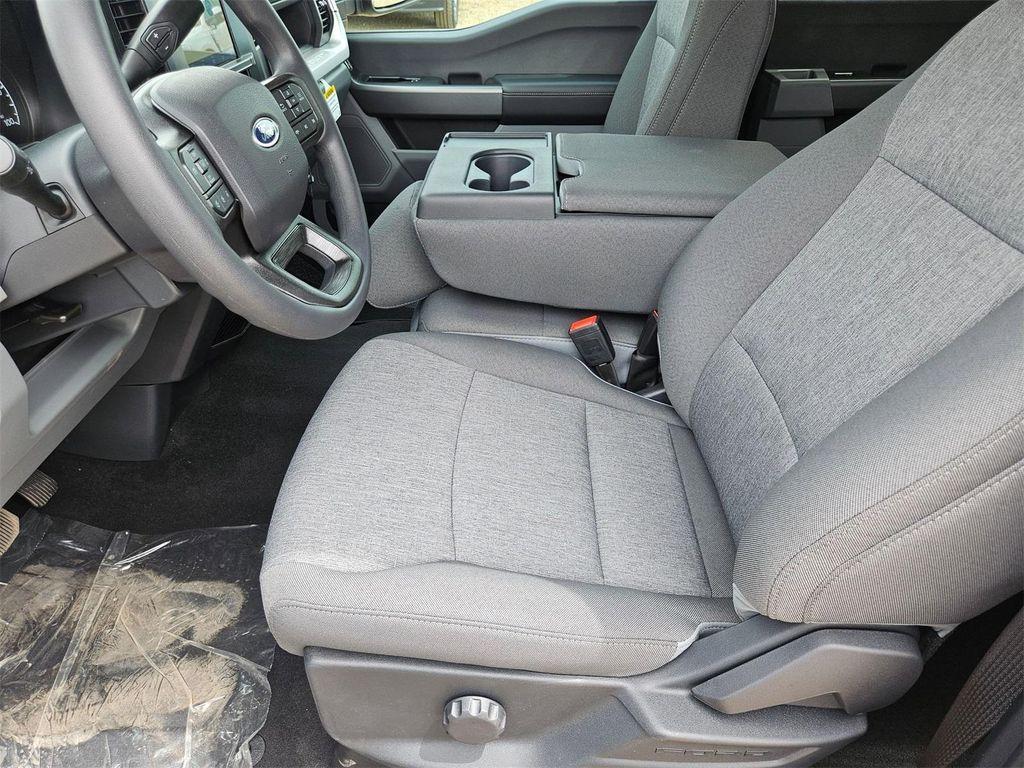 new 2025 Ford F-250 car, priced at $66,225