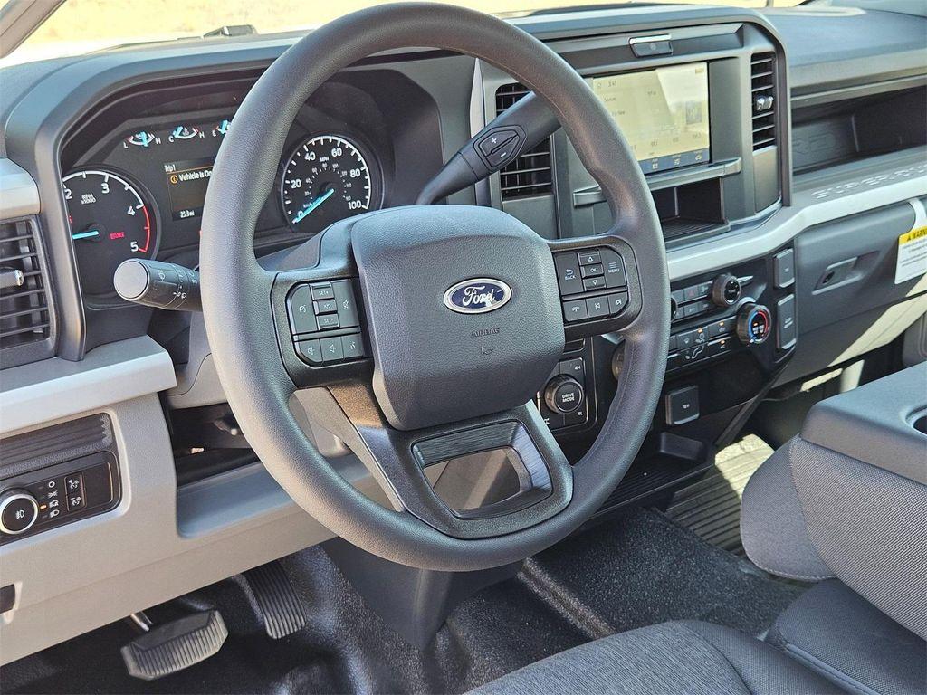 new 2025 Ford F-350 car, priced at $61,920