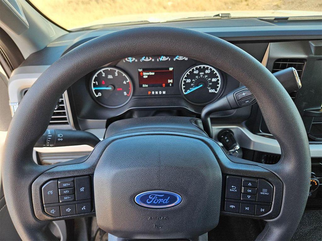 new 2025 Ford F-350 car, priced at $61,920
