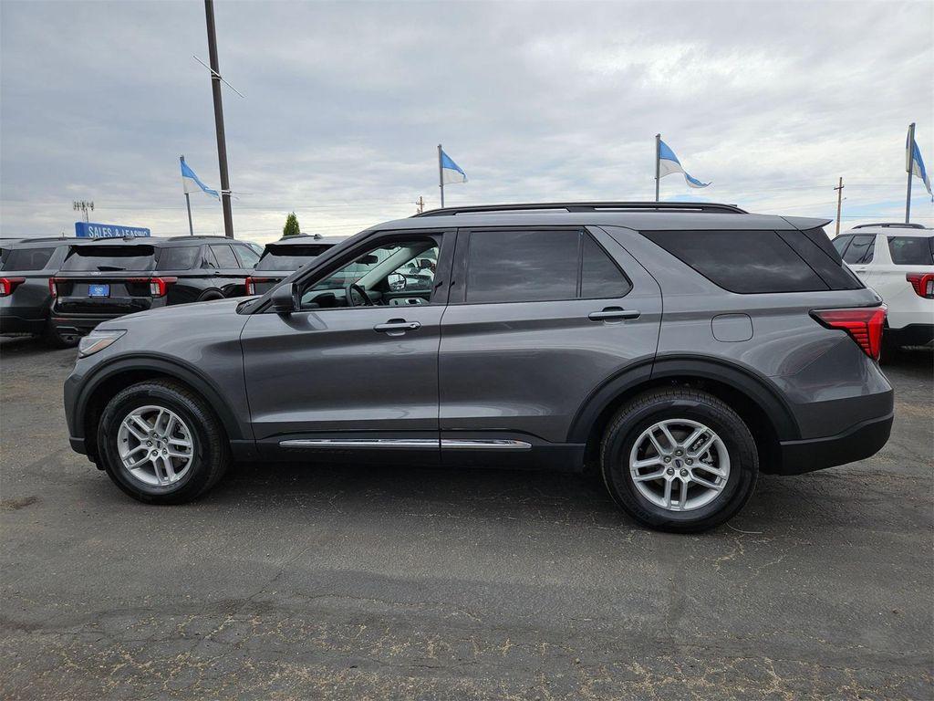 new 2025 Ford Explorer car, priced at $39,765