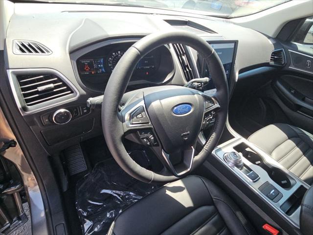 new 2024 Ford Edge car, priced at $33,360