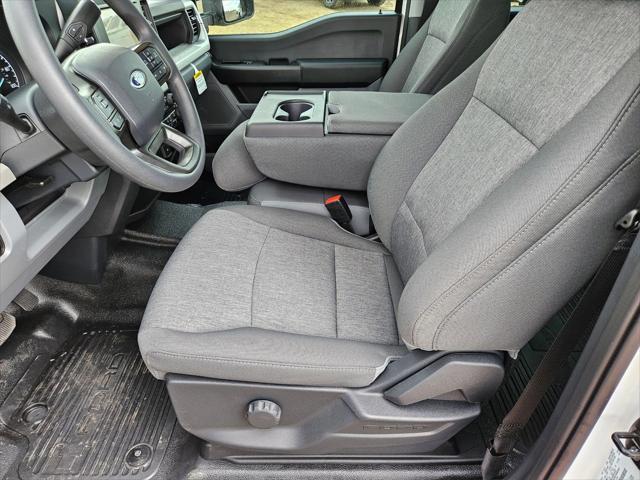 new 2025 Ford F-250 car, priced at $51,430