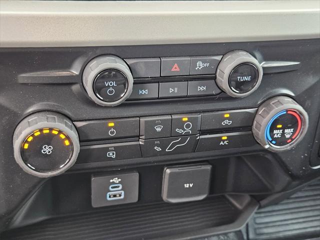 new 2025 Ford F-250 car, priced at $51,430