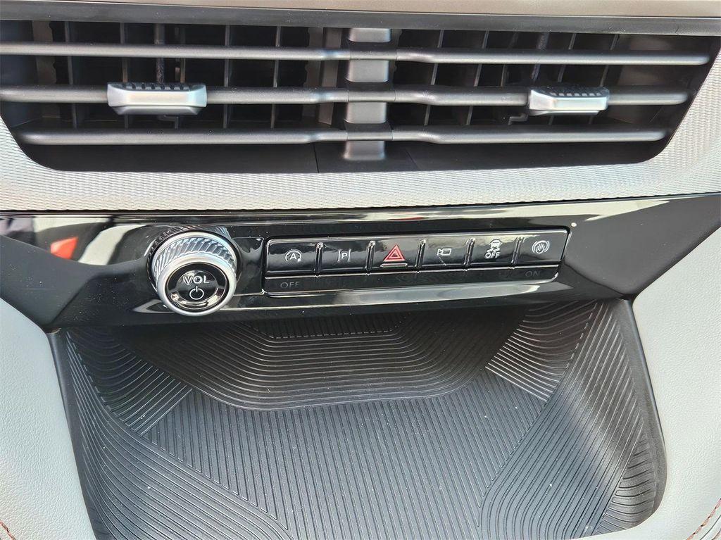 new 2025 Ford Explorer car, priced at $39,505