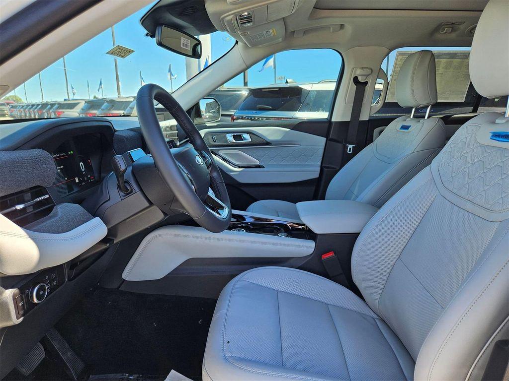 new 2025 Ford Explorer car, priced at $55,740