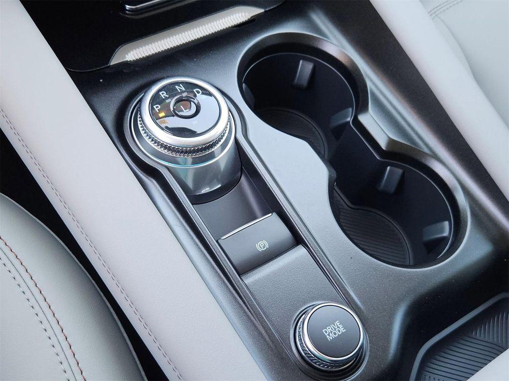 new 2025 Ford Explorer car, priced at $40,060
