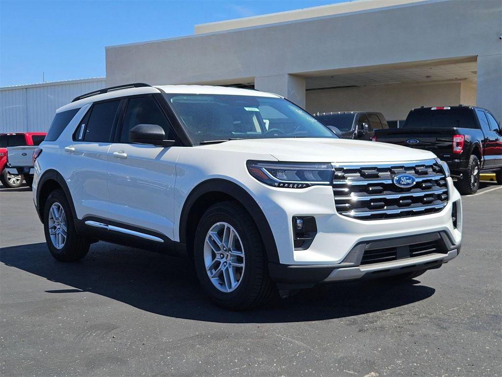 new 2025 Ford Explorer car, priced at $40,060
