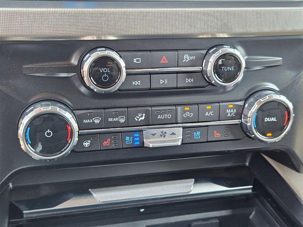 new 2025 Ford F-250 car, priced at $95,600