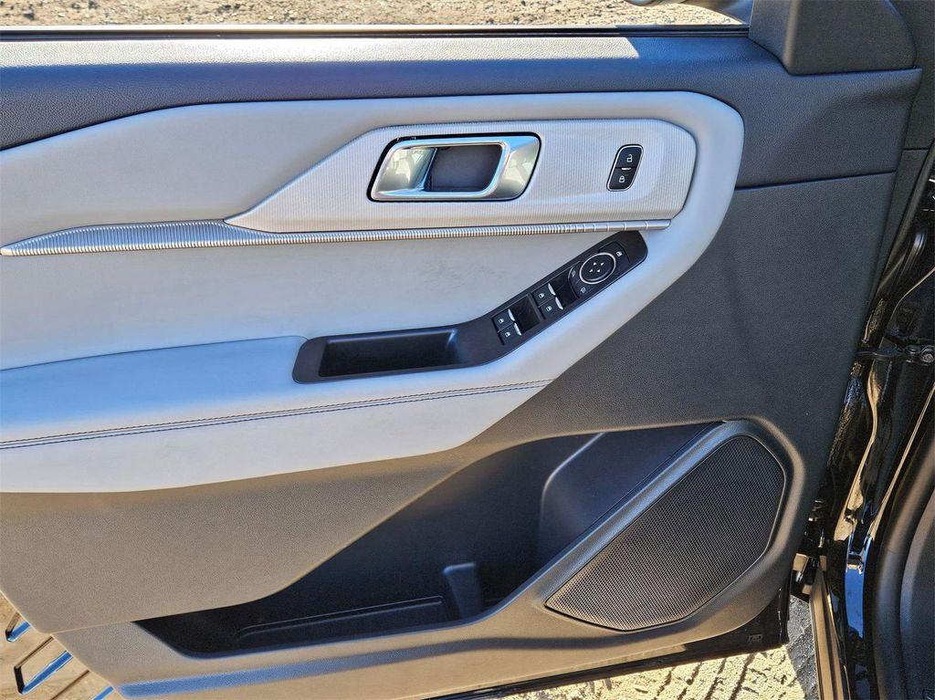 new 2025 Ford Explorer car, priced at $39,310