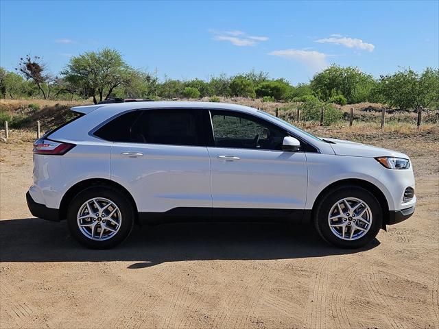 new 2024 Ford Edge car, priced at $33,010