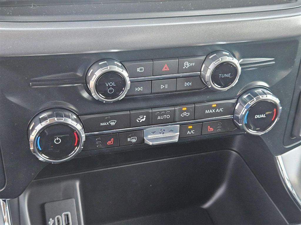 new 2025 Ford F-150 car, priced at $58,400
