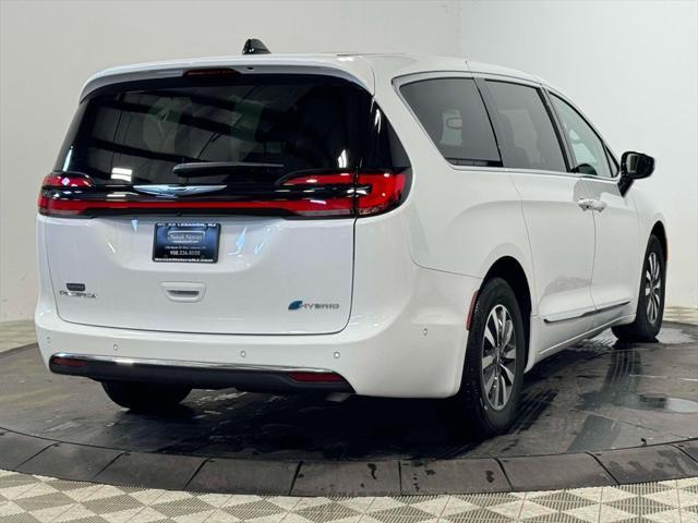 used 2023 Chrysler Pacifica Hybrid car, priced at $39,999