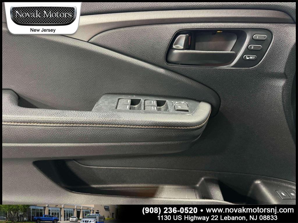 used 2022 Honda Passport car, priced at $33,958