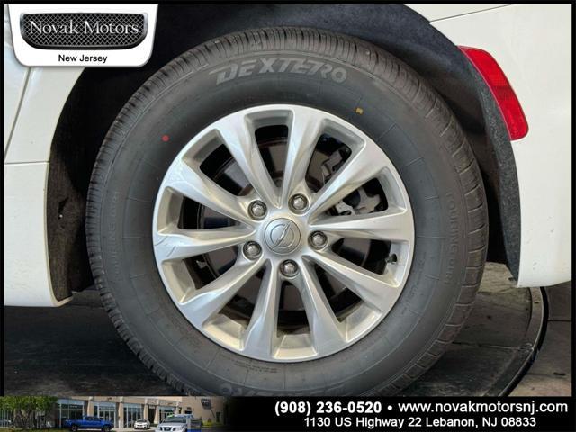 used 2019 Chrysler Pacifica car, priced at $18,499