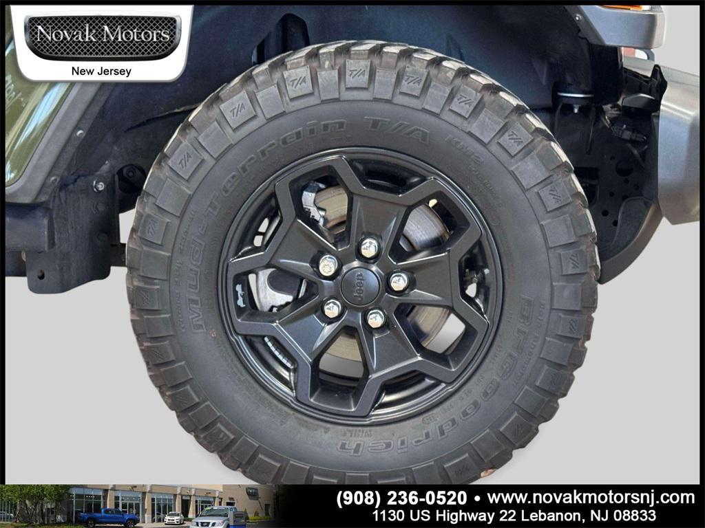 used 2022 Jeep Gladiator car, priced at $33,488