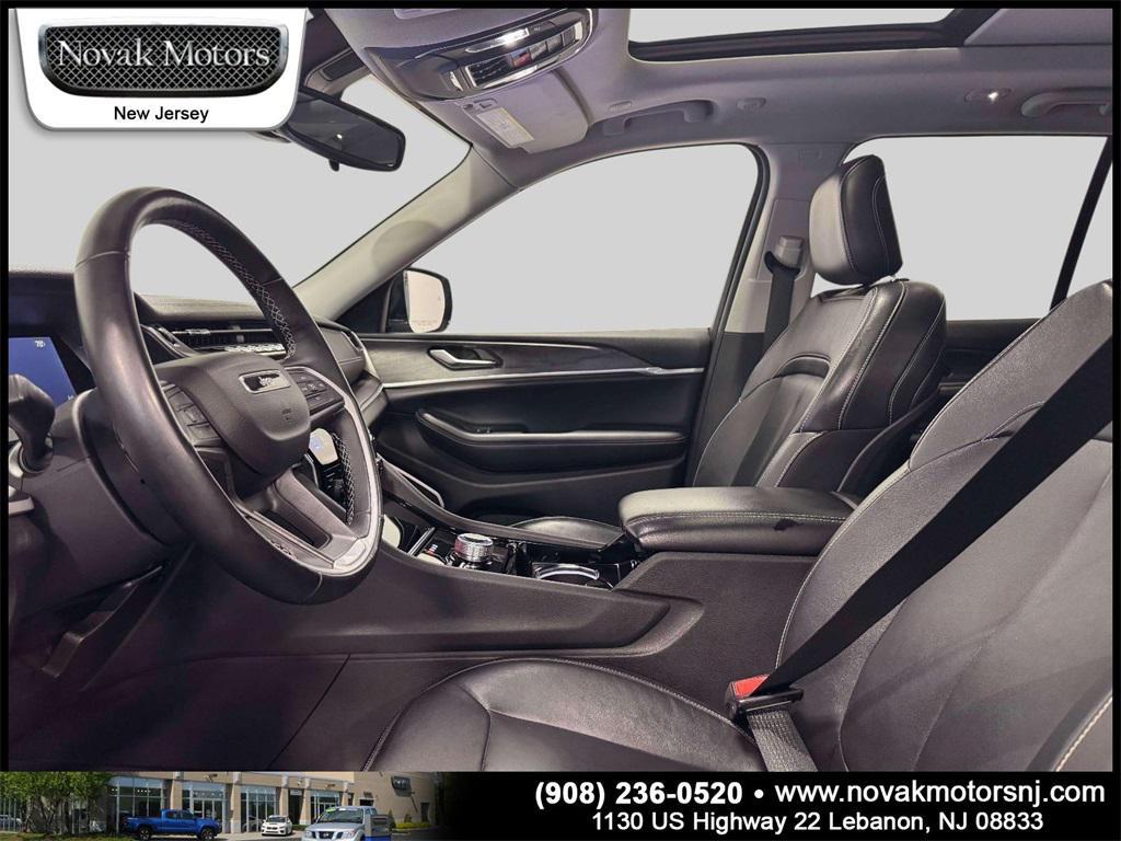 used 2022 Jeep Grand Cherokee car, priced at $31,948