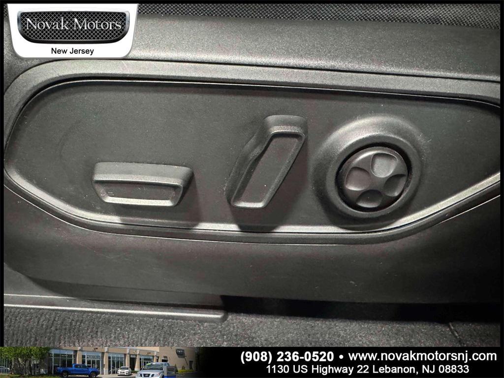 used 2022 Jeep Grand Cherokee car, priced at $31,948