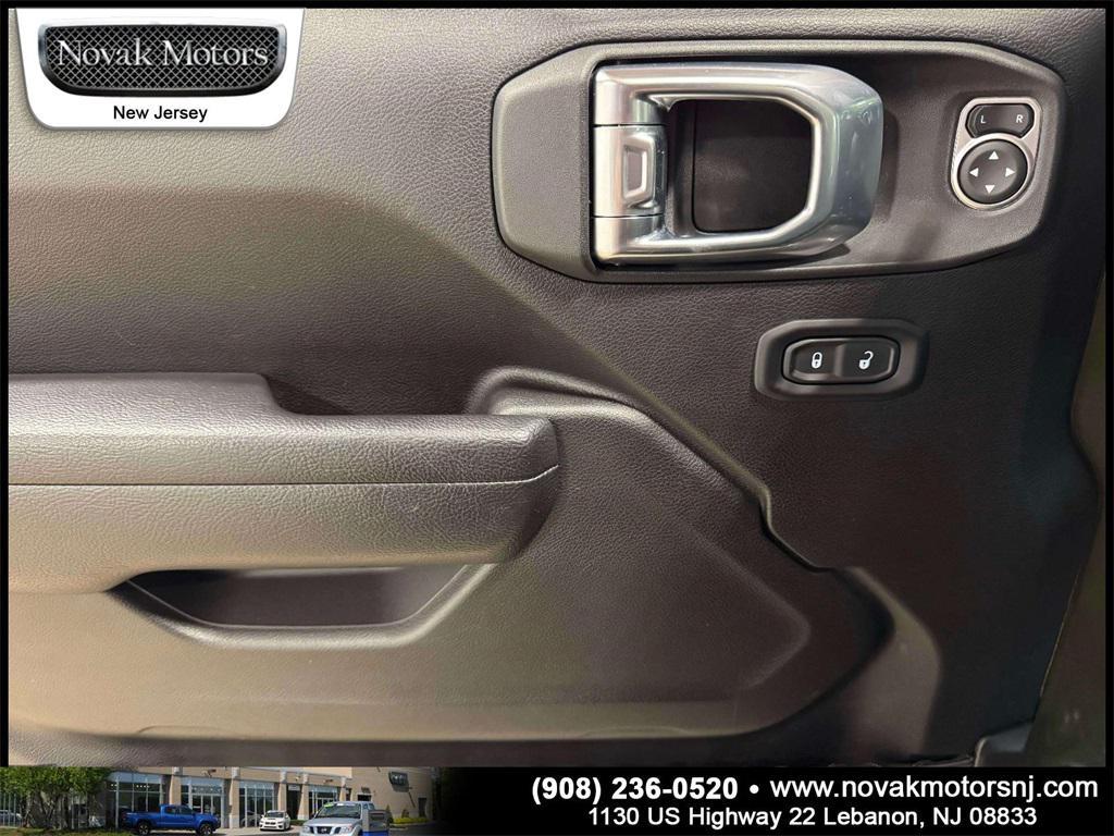 used 2022 Jeep Wrangler Unlimited car, priced at $32,488