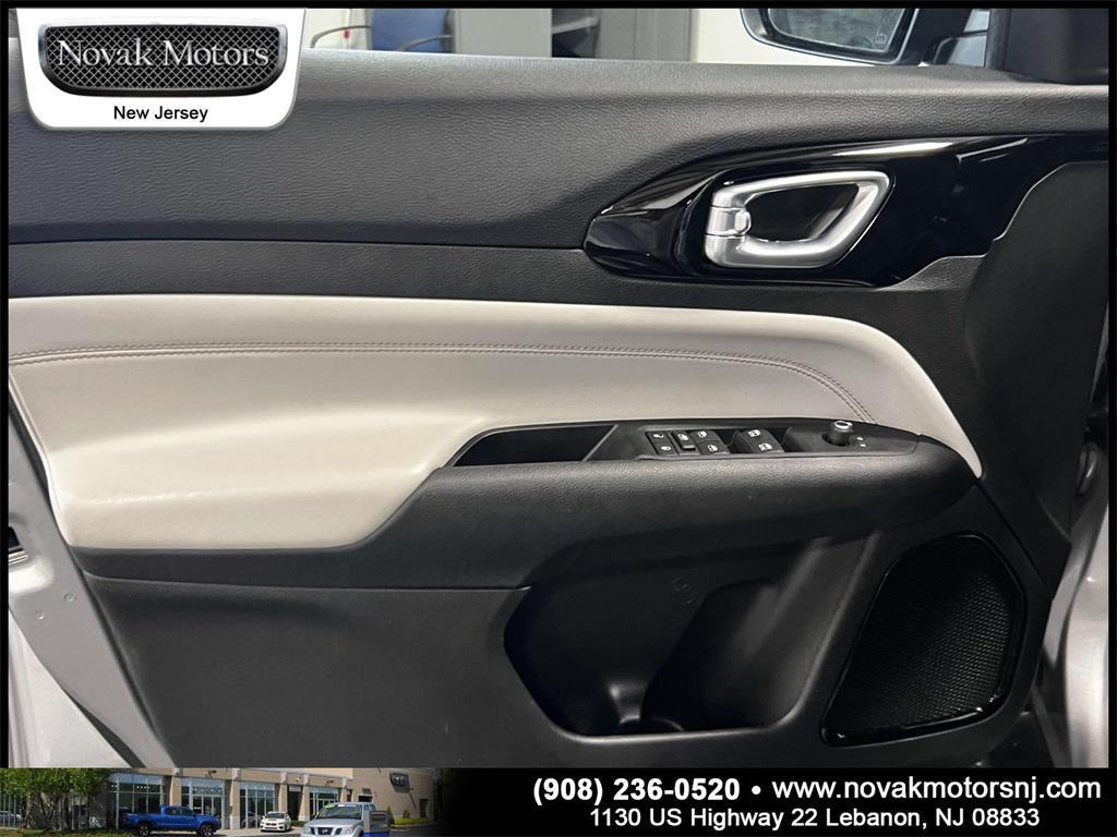 used 2022 Jeep Compass car, priced at $25,999