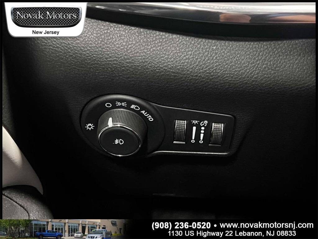 used 2022 Jeep Compass car, priced at $25,999