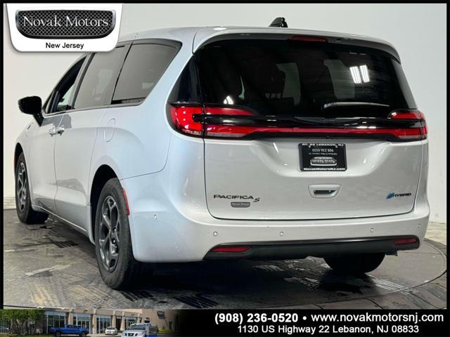 used 2023 Chrysler Pacifica Hybrid car, priced at $38,799