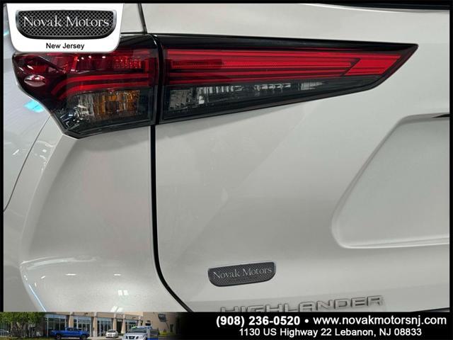 used 2022 Toyota Highlander Hybrid car, priced at $41,988