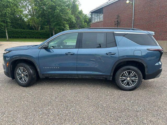 used 2025 Chevrolet Traverse car, priced at $43,138