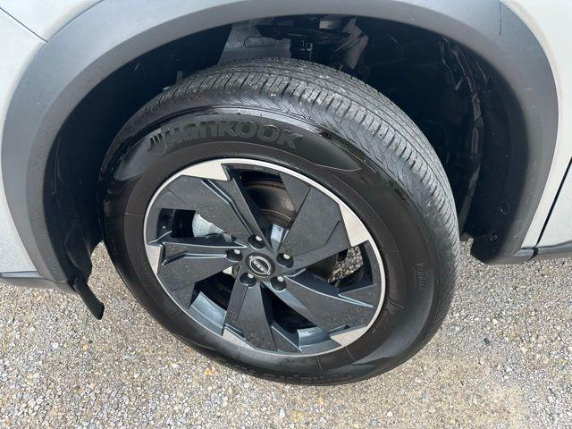 used 2024 Nissan Rogue car, priced at $27,901
