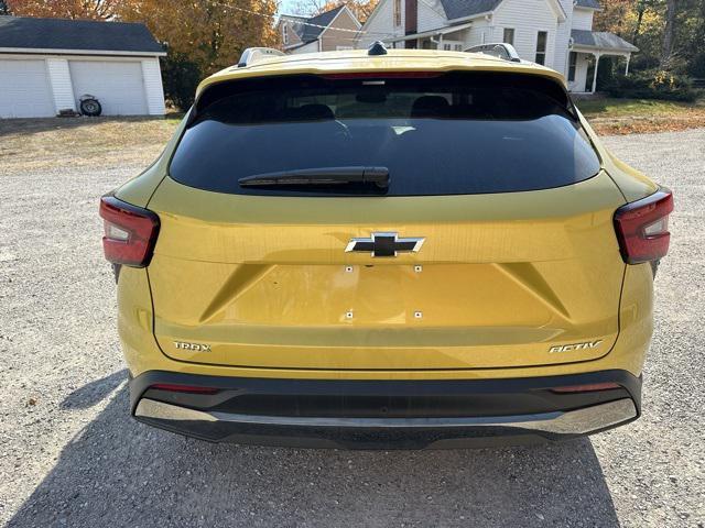 new 2025 Chevrolet Trax car, priced at $26,625