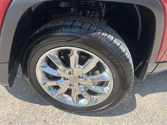 used 2014 Jeep Cherokee car, priced at $8,782