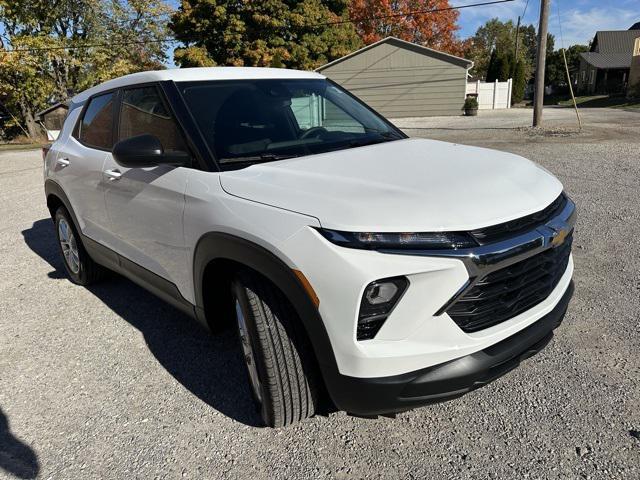 new 2025 Chevrolet TrailBlazer car, priced at $26,145