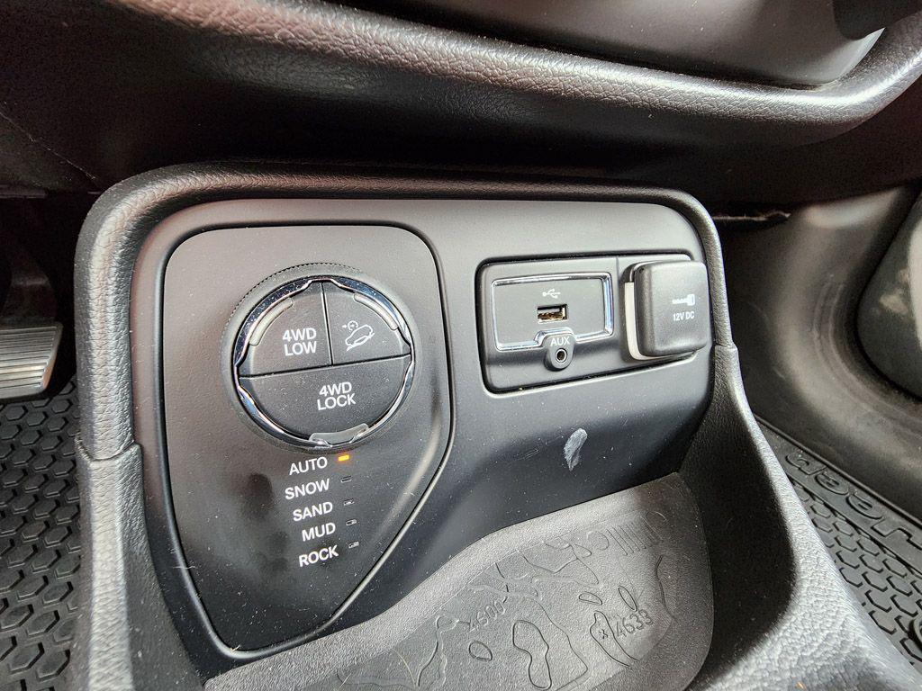 used 2016 Jeep Renegade car, priced at $10,558