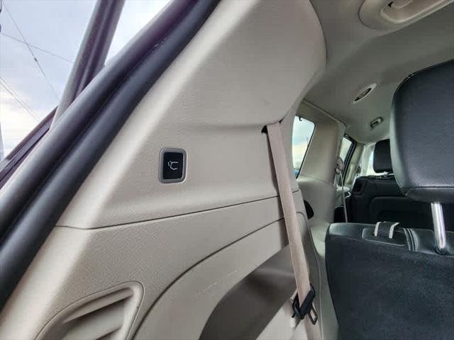 used 2022 Chrysler Pacifica car, priced at $22,200