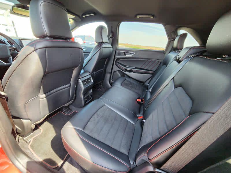 used 2024 Ford Edge car, priced at $28,000