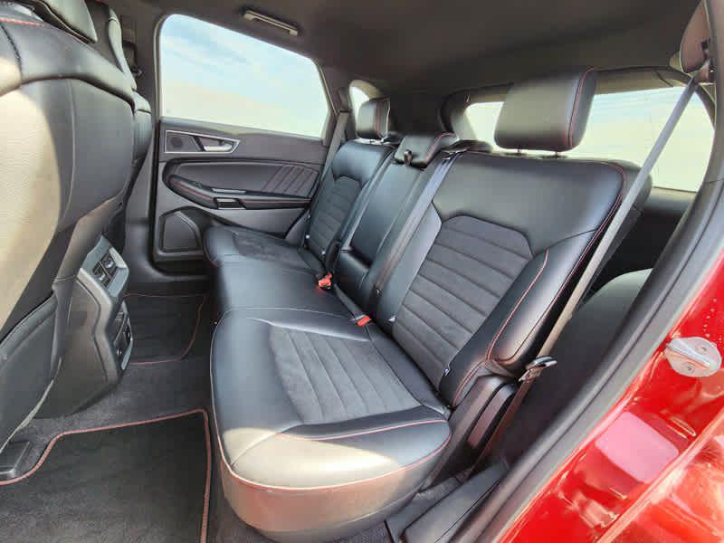 used 2024 Ford Edge car, priced at $28,000
