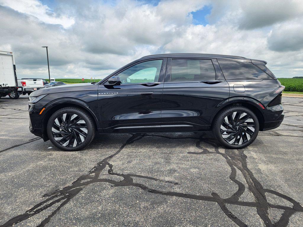 used 2024 Lincoln Nautilus car, priced at $56,423